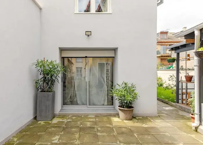 Maisonnette avec terrasse
